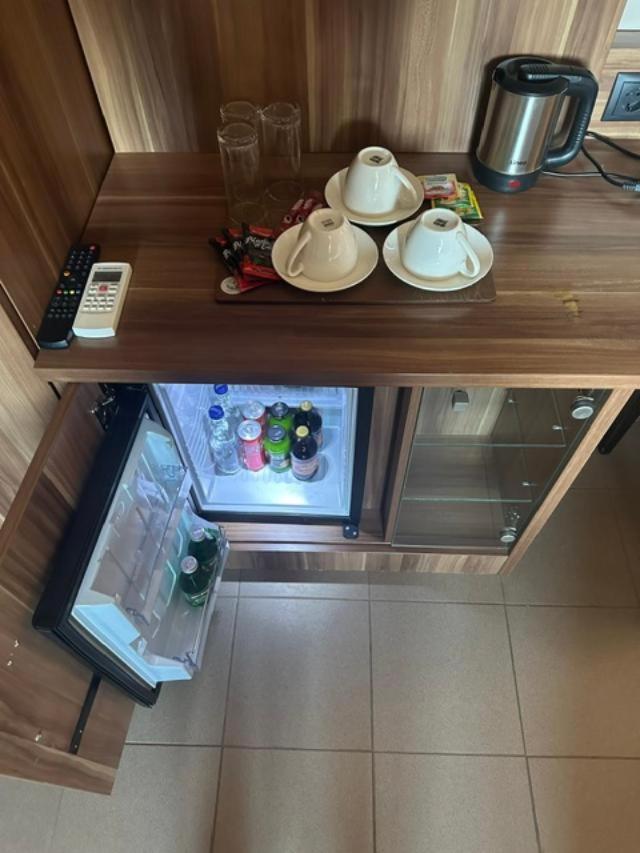 بور Jp Motel Mali Pariz المظهر الخارجي الصورة